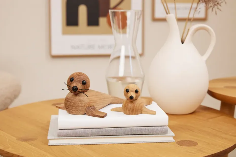 Adorno foca bebé, Roble