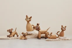 Adorno Happy hund, Roble