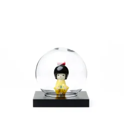 Adorno Space, Roble teñido de negro, vidrio