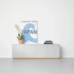 Aparador Beam, Gris claro, base gris claro, panel superior en mármol carrara