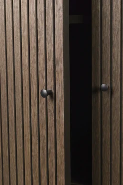 Aparador Sill Tall, Dark stained oak
