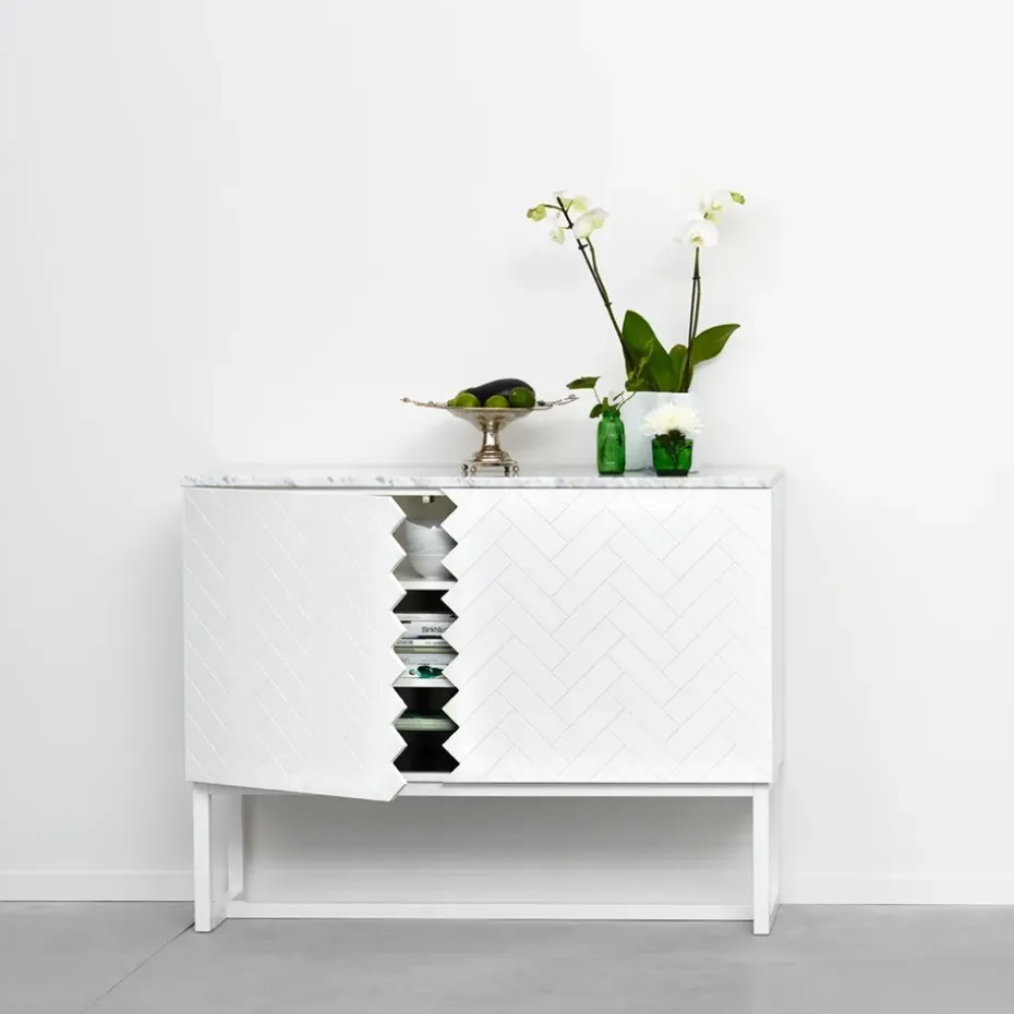 Aparador Story, Azul medianoche, base de roble aceitado blanco