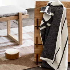 Caja de almacenaje Stack, Oak, 3 piezas, patas de nogal aceitado oscuro