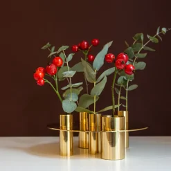 Candelabro Awa, latón