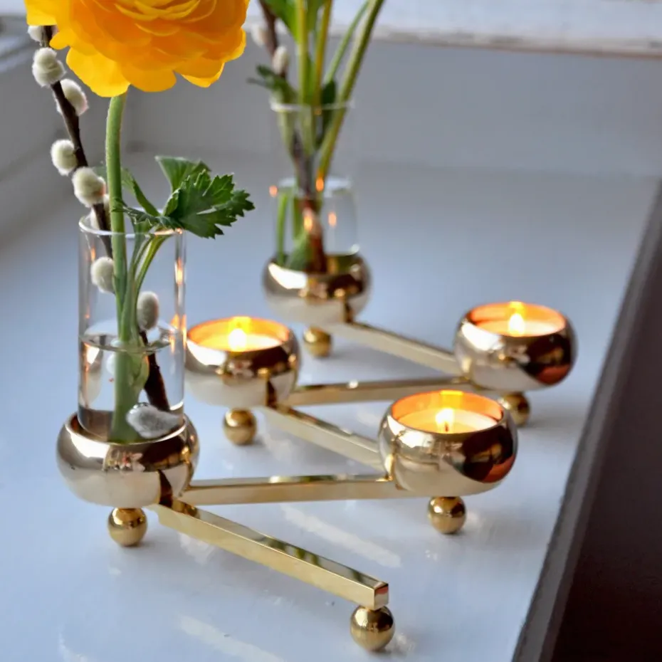 Candelabro Constella S, latón