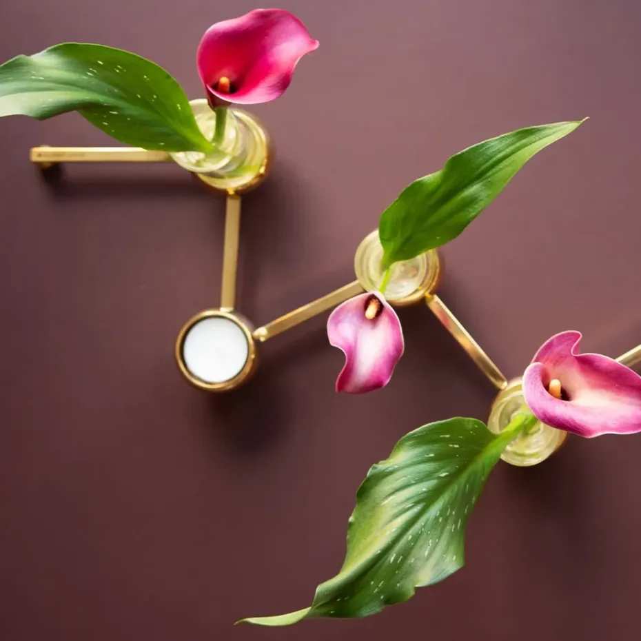 Candelabro Constella S, latón