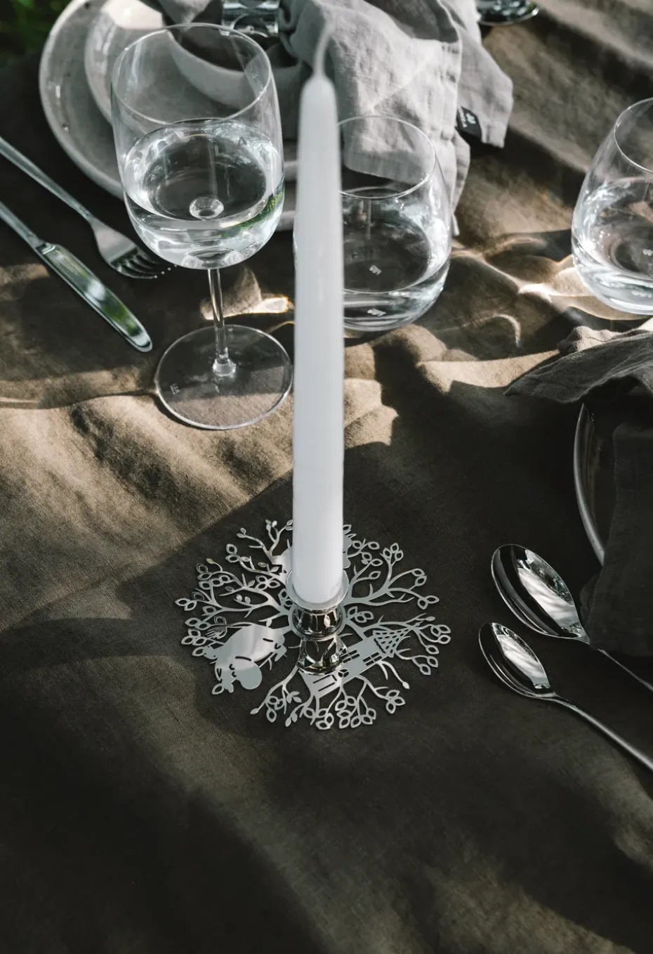 Candelabro Hilke X Mumin No.1, Latón niquelado