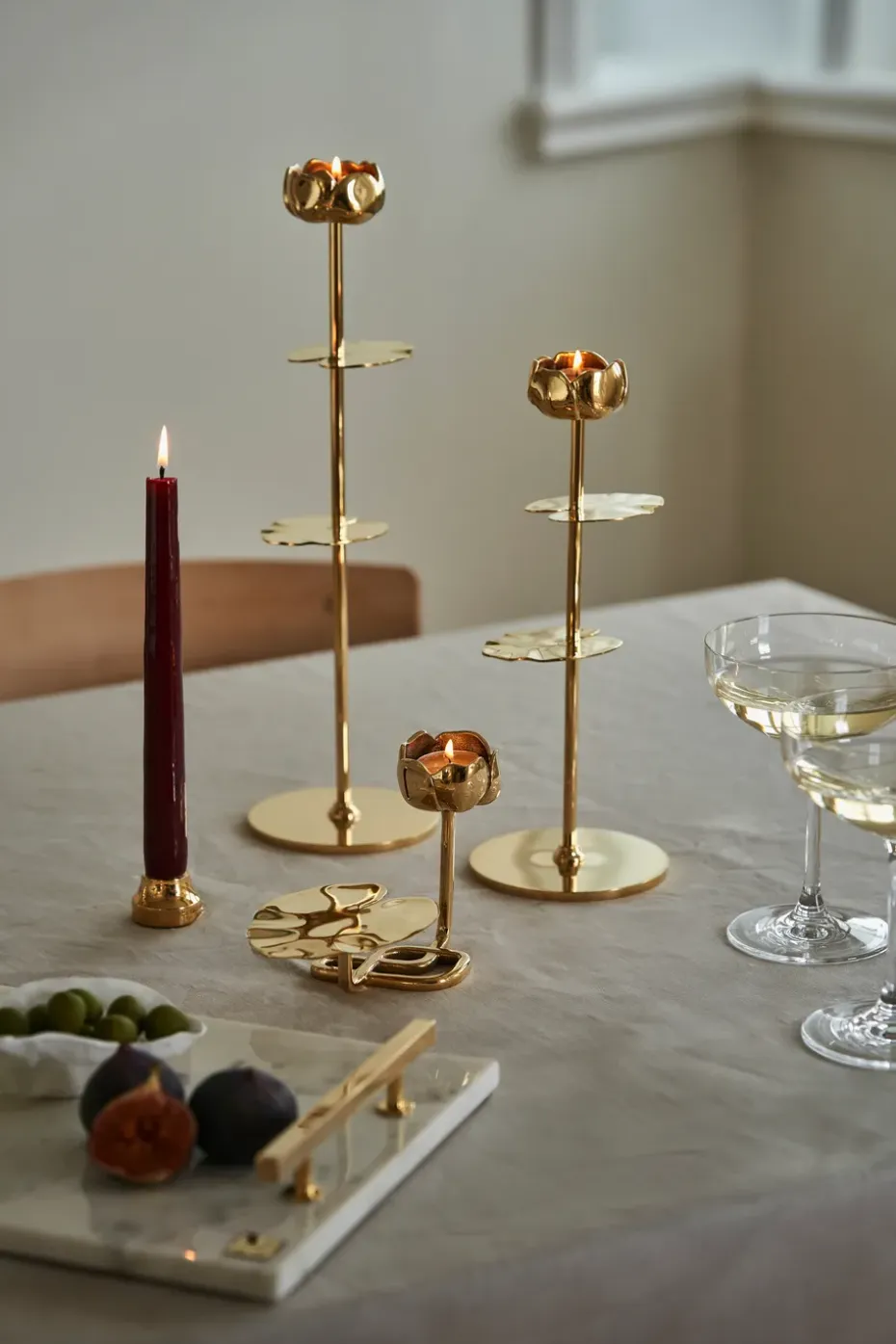 Candelabro Ninfea No.2, Latón