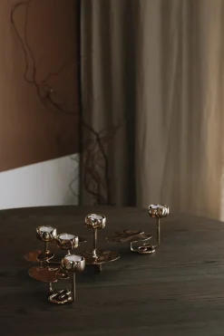 Candelabro Ninfea No.2, Latón