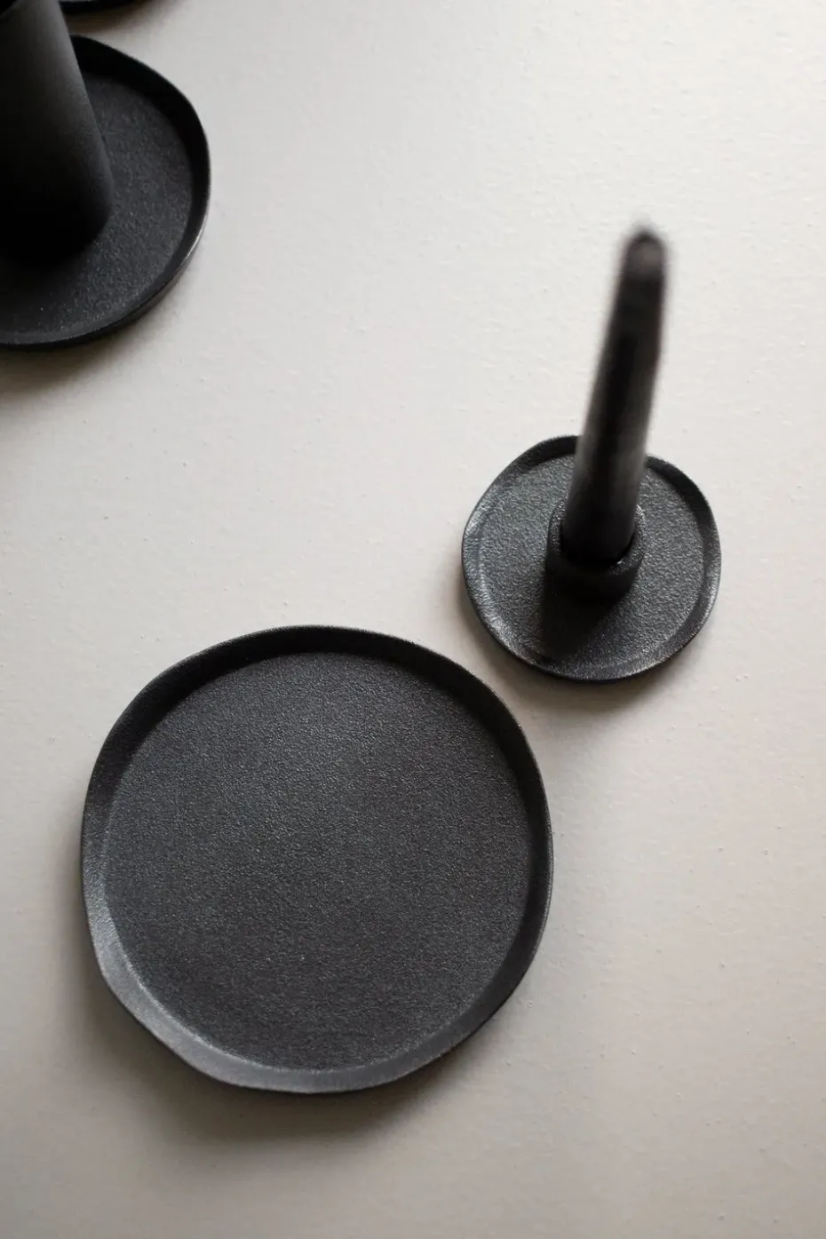 Candelabro Wave, Cast iron