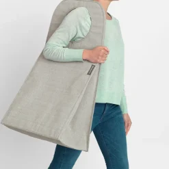 Cesto ropa sucia Brabantia, rectangular 55 L, gris claro