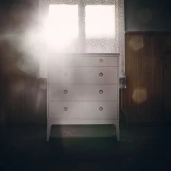 Cómoda Höllviken, Roble blanqueado, 4 cajones