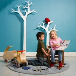 Colgador de pared Tree, Roble lacado transparente