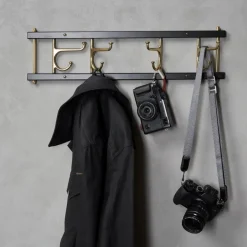 Colgador Dekorativ de 4 ganchos Maxi 4, negro-latón