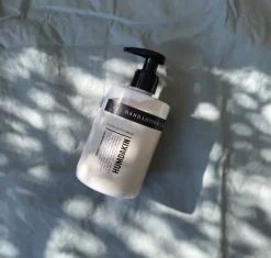 Crema de manos Humdakin 300 ml, Peony & cranberry