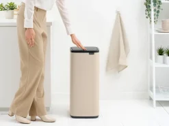 Cubo de basura Bo Touch Bin 30 L, Beige suave