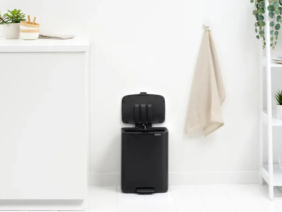 Cubo de basura con pedal Bo 12 L, Negro mate