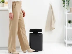 Cubo de basura con pedal Bo 12 L, Negro mate