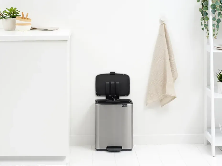 Cubo de basura con pedal Bo 12 L, Acero mate antihuellas