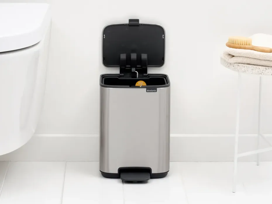 Cubo de basura con pedal Bo 4 L, Acero mate antihuellas