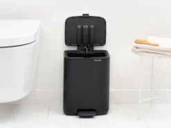 Cubo de basura con pedal Bo 7 L, Negro mate