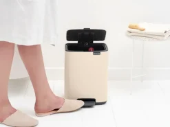 Cubo de basura con pedal Bo 7 L, Beige suave