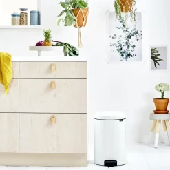 Cubo de pedal newIcon 20L, White (blanco)