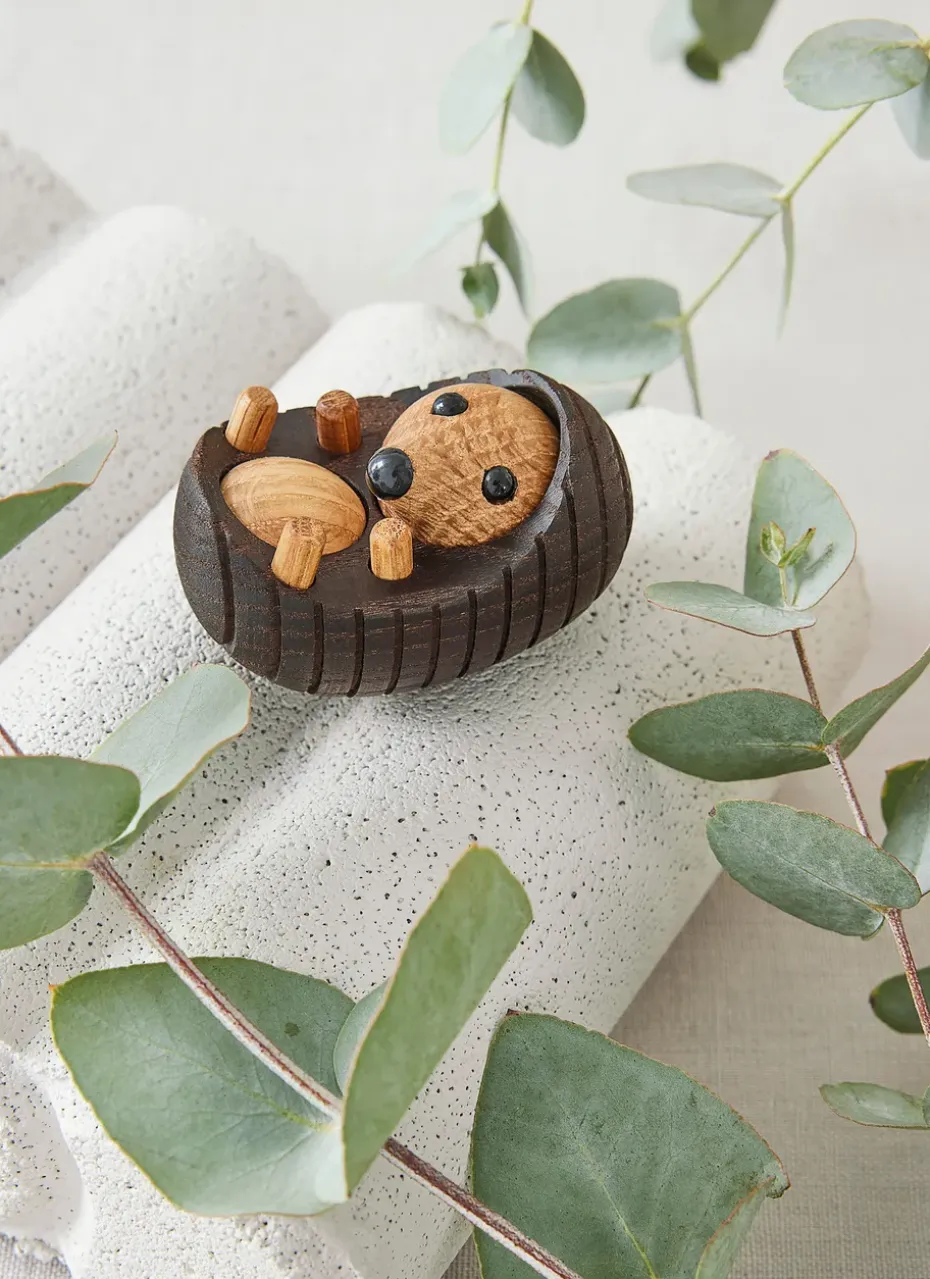 Decoración erizo Spike 4 cm, Fresno tratado térmicamente