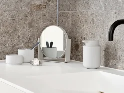 Espejo de mesa Ume con 5x aumento 19x19,5 cm, Soft grey