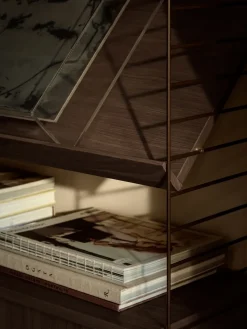 Estante para revistero String madera, Roble oscuro, 58x30 cm