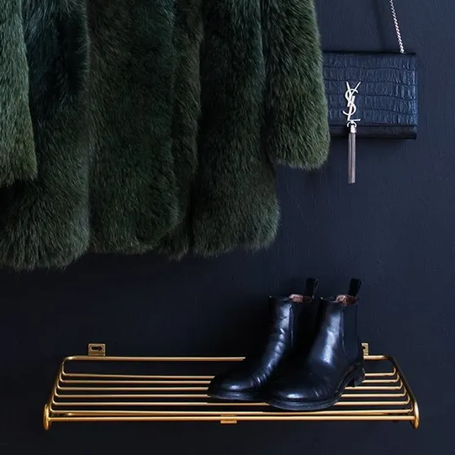 Estante zapatero Maze, latón