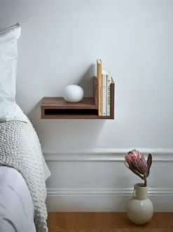 Estantería de pared F-shelf nogal, estante a la izquierda