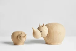 Figura de madera Rina rinocerante, Medium