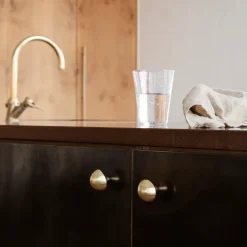 Gancho Mushroom, Latón