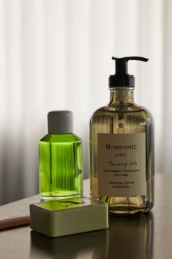 Jabón de manos Mnemonic MNC1 375 ml, Turning turning tide