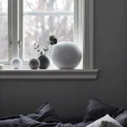 Jarrón Ball blanco, 20 cm