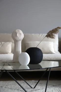 Jarrón Ball negro, 20 cm