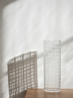 Jarrón Cut in number 33 cm, patrón de cuadros