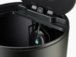 Joseph Joseph Arc cubo de pedal 30 L, Carbon black