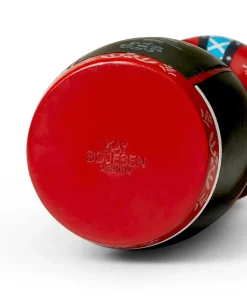 Kay Bojesen mujer en traje folclórico noruego, negro-rojo-blanco