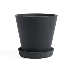 Maceta HAY Flowerpot with saucer XXL Ø26.5 cm, negro