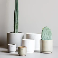 Maceta Solid white, Mediana ø16 cm