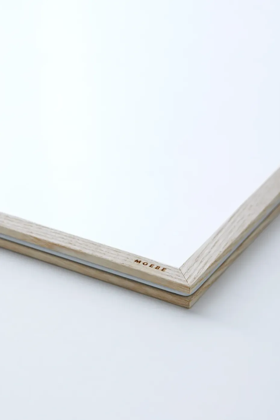 Marco de fresno Moebe A3 31,3x44,1 cm, Transparent, Wood, Black