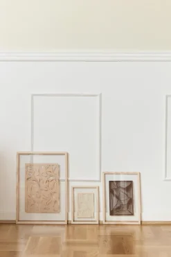 Marco de fresno Moebe A3 31,3x44,1 cm, Transparent, Wood, Black