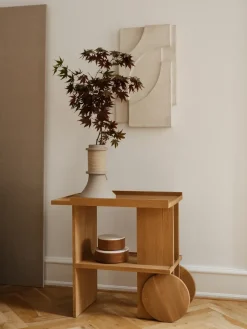 Mesa auxiliar Axis 42x80 cm, Roble lacado en tono cálido