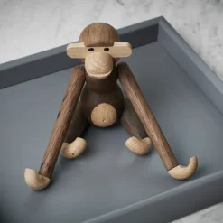 Mono de madera pequeño, roble-roble ahumado