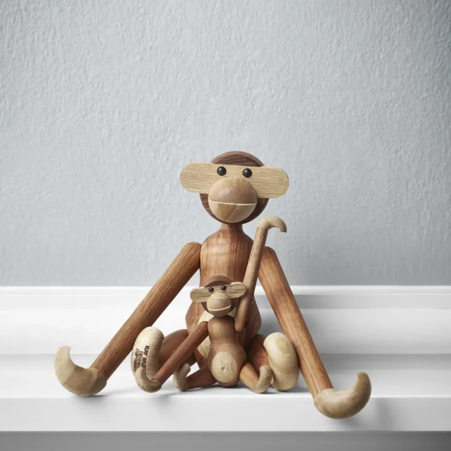 Mono mini Kay Bojesen, Teca-madera de limba