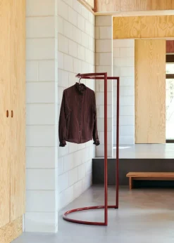 Perchero Colour Rack c-shape 112x150 cm, Maroon red