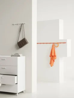 Perchero con pomos Relief small 41 cm, Blanco