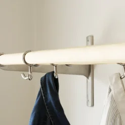 Perchero Nostalgi, Aluminio, base blanca